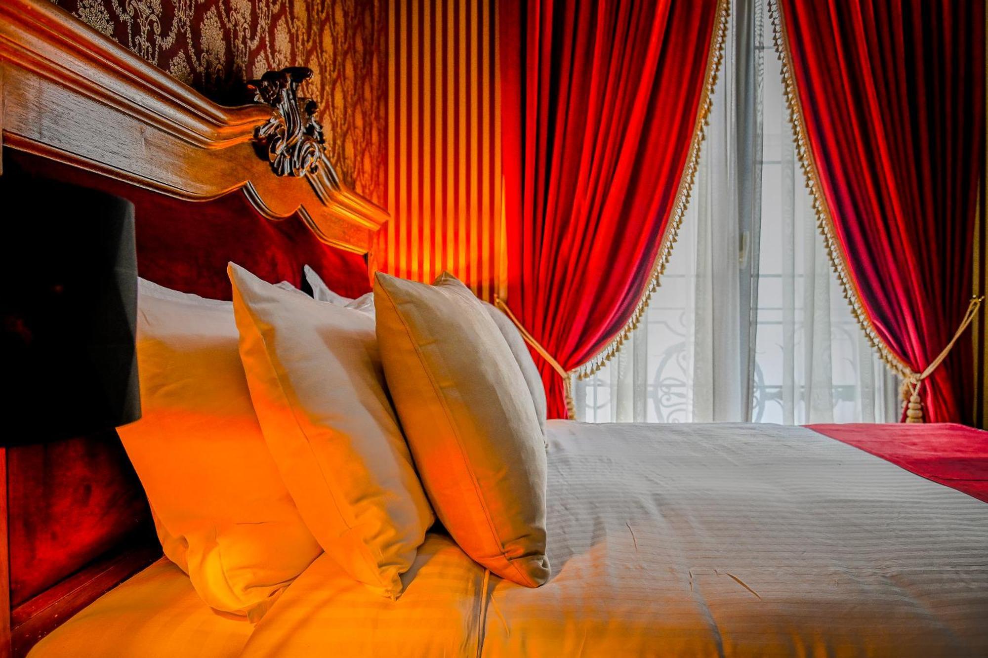 Envy Hotel Dıraç Dış mekan fotoğraf